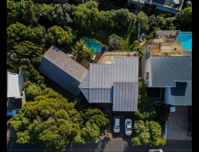 5 BEDROOM HOUSE FOR SALE IN LLANDUDNO